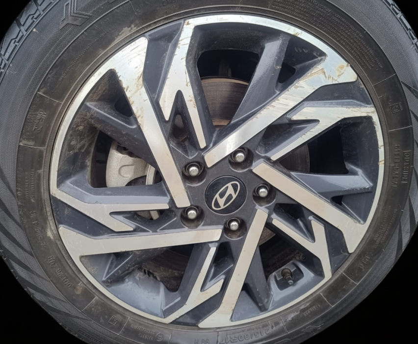 Before - Damaged Diamond Cut Wheel